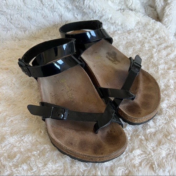 Patent Leather Birkenstock Daloa - Picture 2 of 8